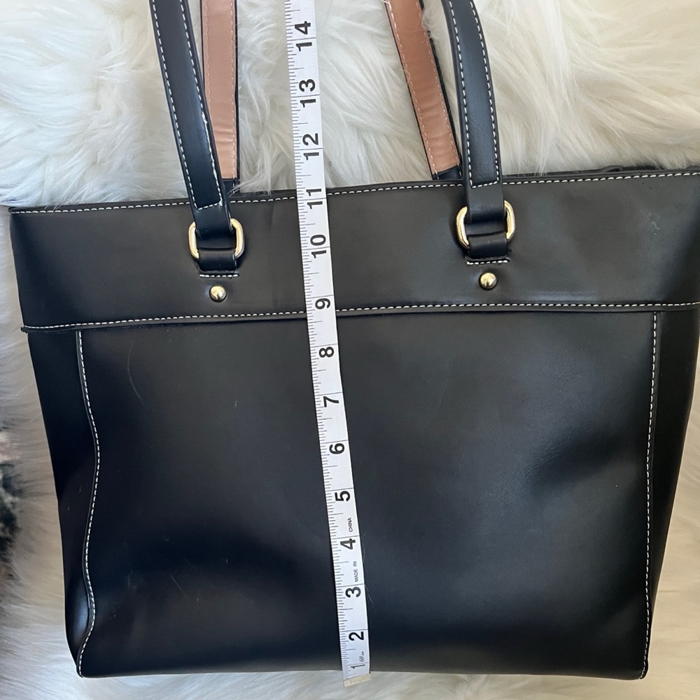 MK-Inspired Unbranded Black Leather Tote Bag with contrast stitching 13x11x5 EUC - Picture 5 of 8